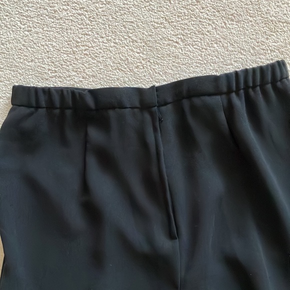 Ladies Black Suit Jacket and Pants. Size 12 Machine Washable. Great for travel. - Picture 4 of 7